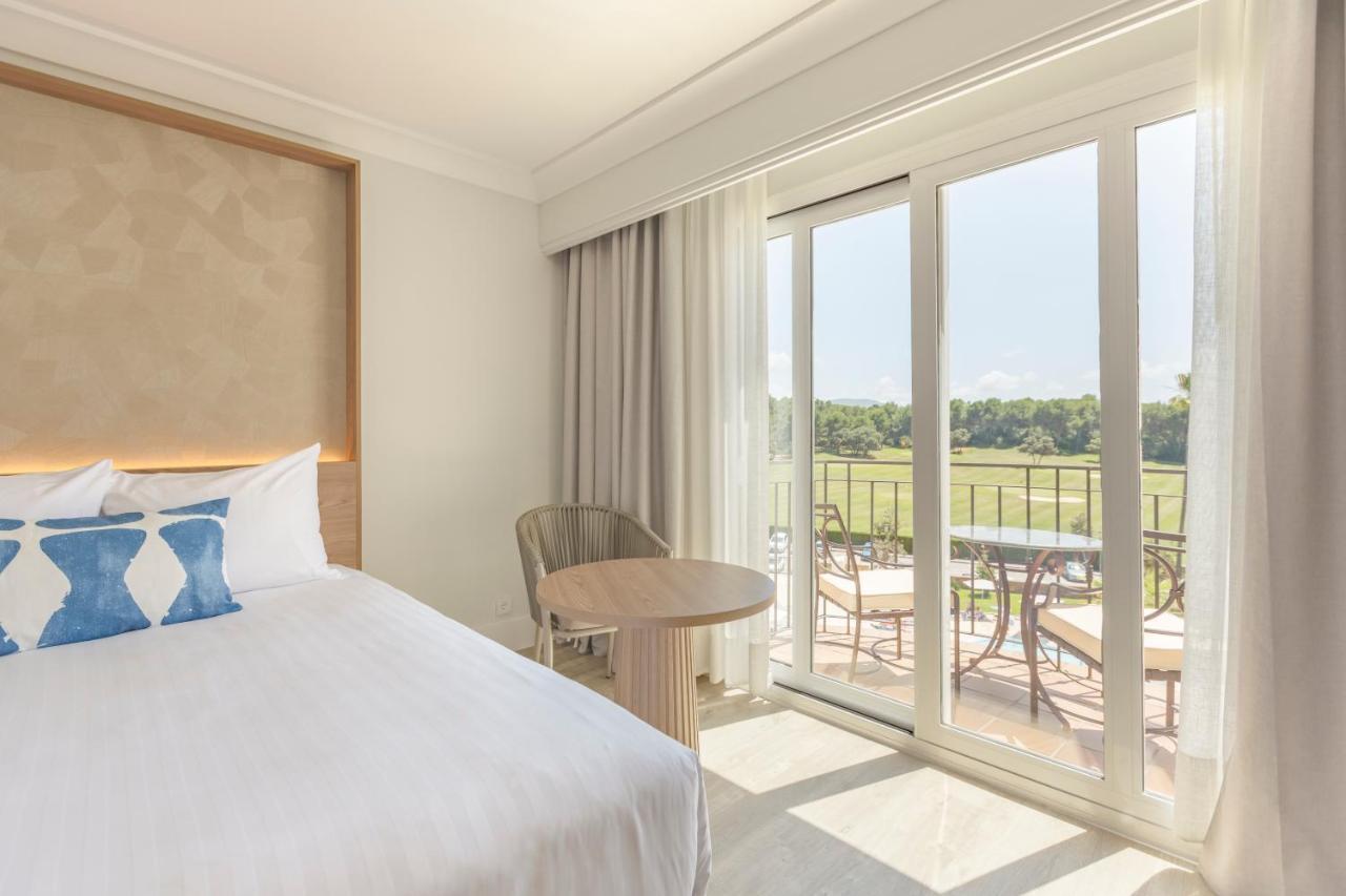 เดเนีย แมริออท ลา เซยา กอล์ฟ รีสอร์ต แอนด์ สปา Hotel ภายนอก รูปภาพ A guest room at the hotel
