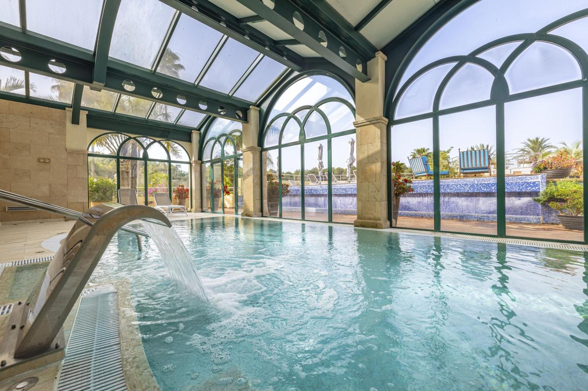เดเนีย แมริออท ลา เซยา กอล์ฟ รีสอร์ต แอนด์ สปา Hotel ภายนอก รูปภาพ Indoor pool