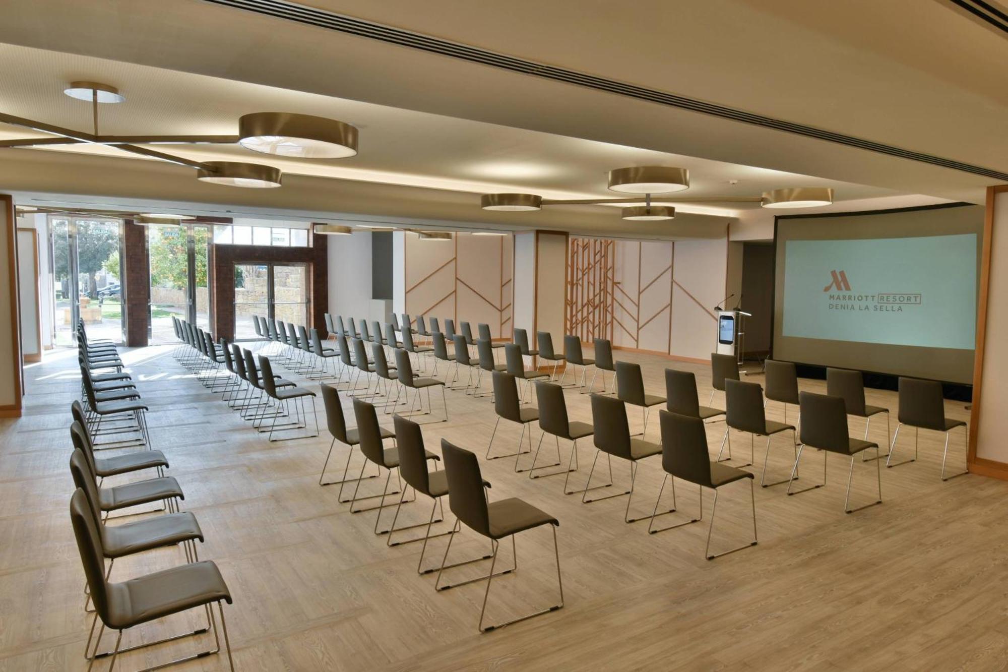 เดเนีย แมริออท ลา เซยา กอล์ฟ รีสอร์ต แอนด์ สปา Hotel ภายนอก รูปภาพ The Conference Centre