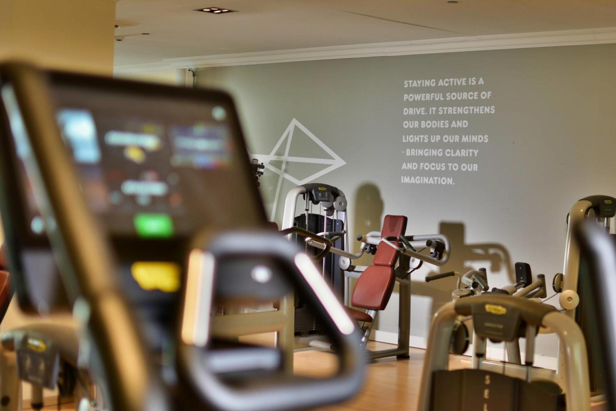 เดเนีย แมริออท ลา เซยา กอล์ฟ รีสอร์ต แอนด์ สปา Hotel ภายนอก รูปภาพ The gym at the hotel